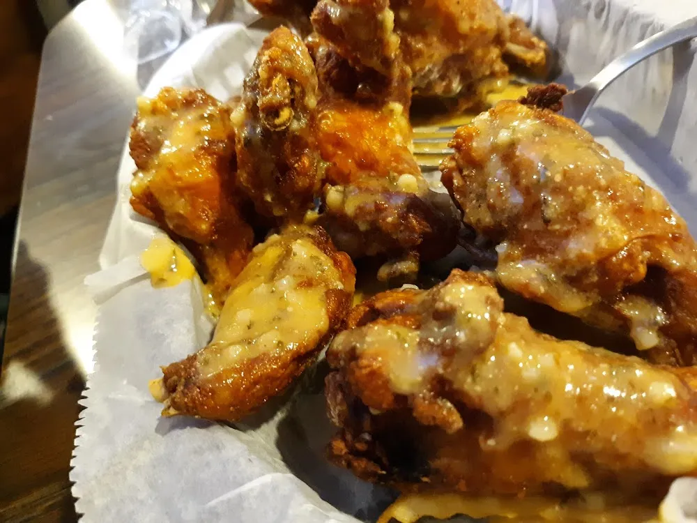 Traditional Garlic Parmesan Wings